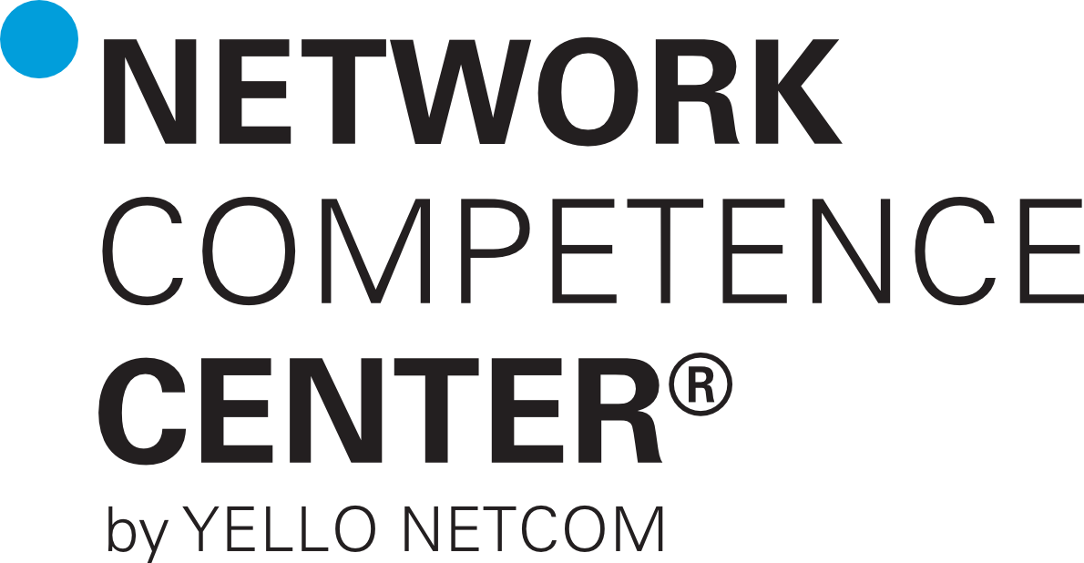 Das Logo des Yello Netcom Network Competence Centers: Ein blauer Punkt oben links und daneben der Schriftzug "Network Competence Center by Yello Netcom" | © Yello Netcom